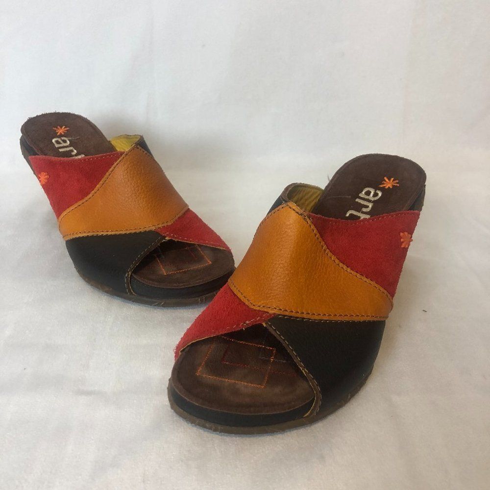 Art Co Leather Patch Wedges size 39 US8 but fits like 7 runs small